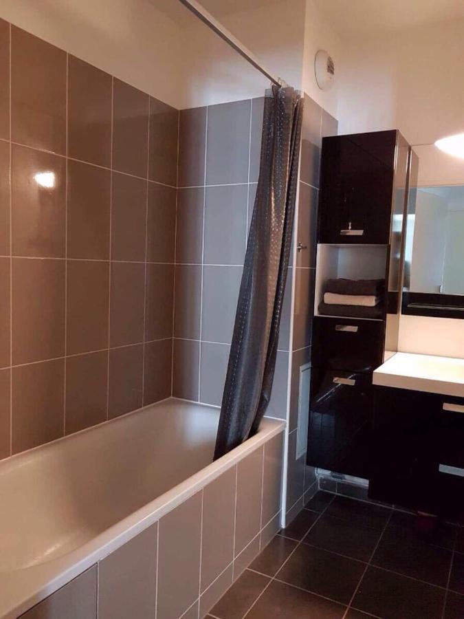 Thao Apartment Serris Bagian luar foto