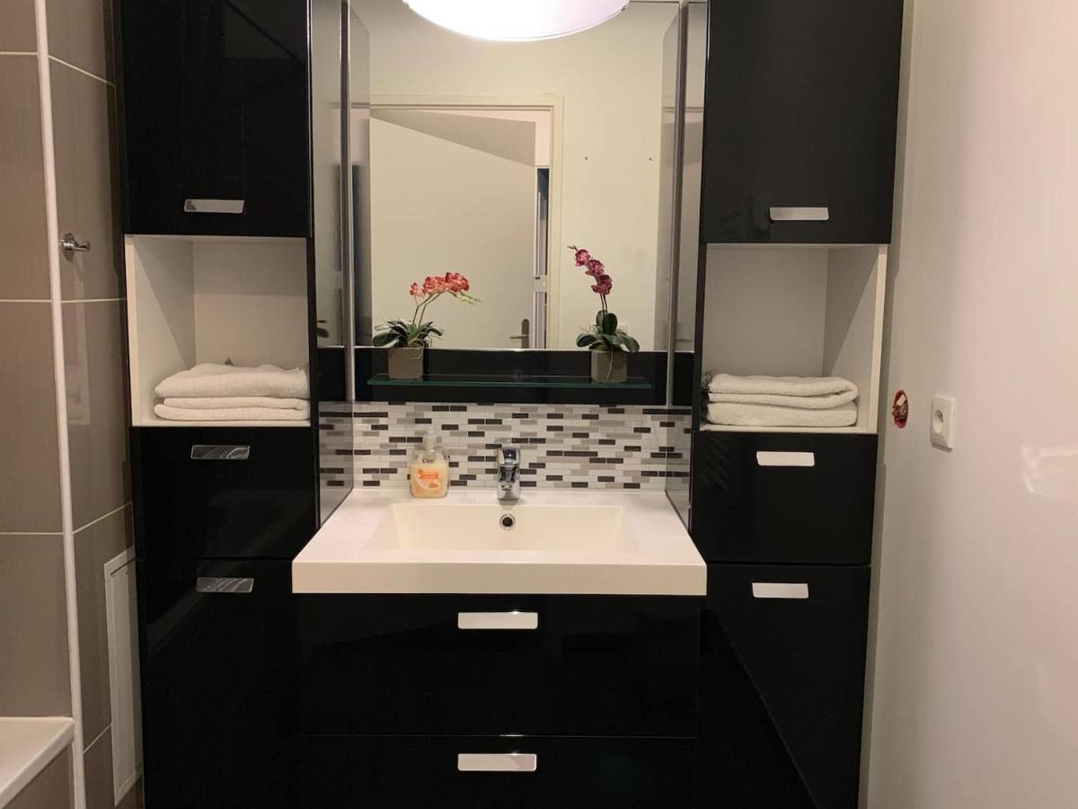 Thao Apartment Serris Bagian luar foto